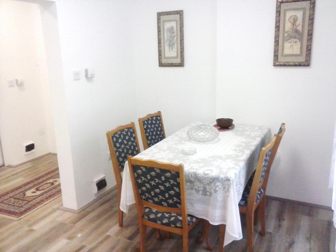 Apartman Veljic Ni Екстериор снимка