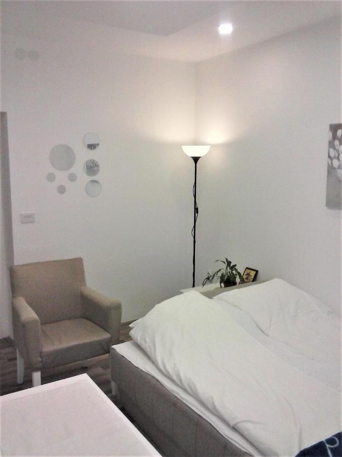 Apartman Veljic Ni Екстериор снимка