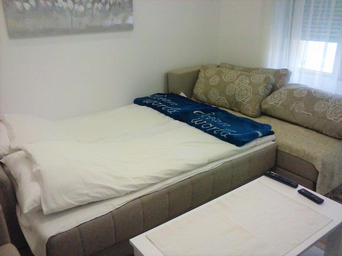 Apartman Veljic Ni Екстериор снимка